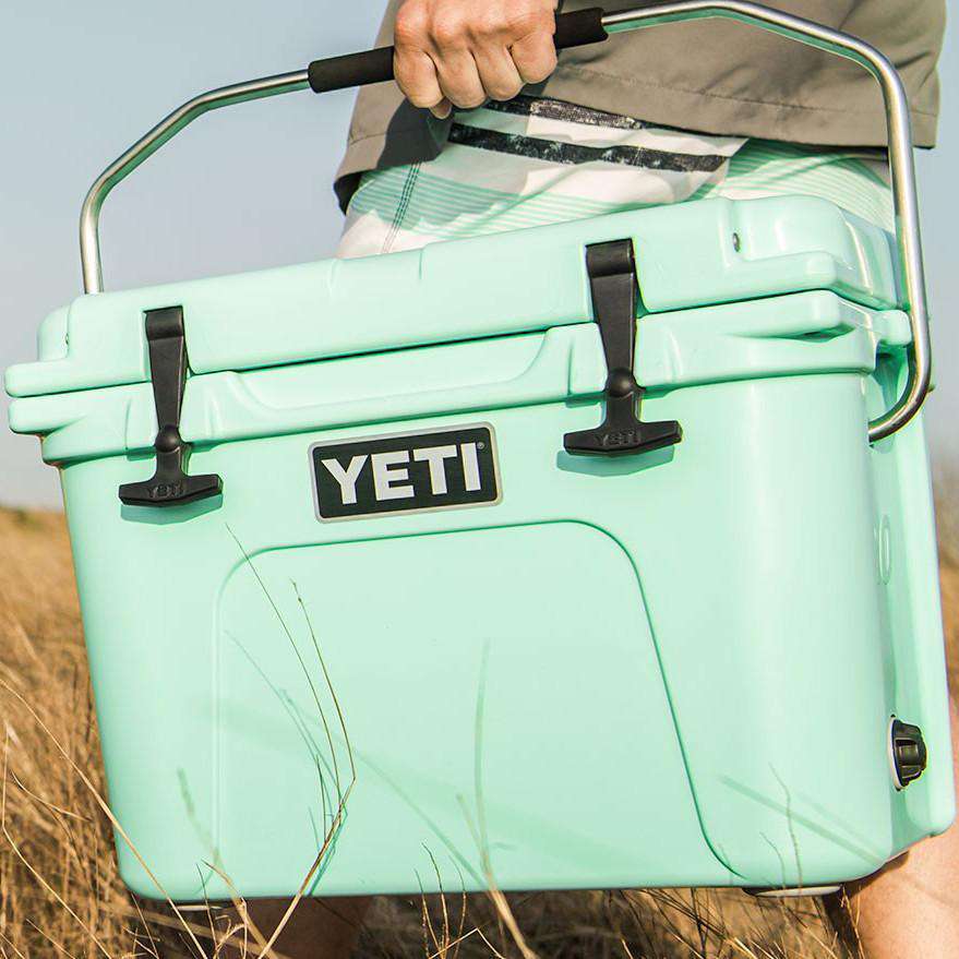 Yeti roadie 20 cooler 2024 seafoam