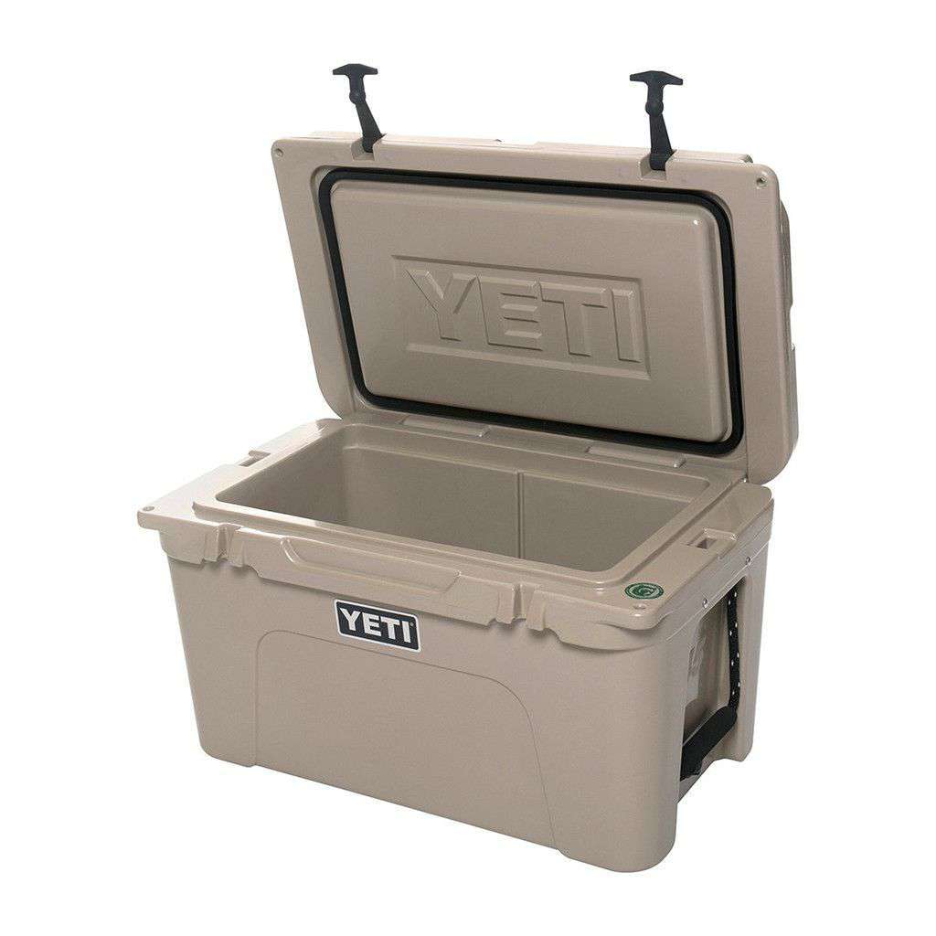 YETI Tundra 45 Cooler Desert Tan : YETI: Sports & Outdoors 