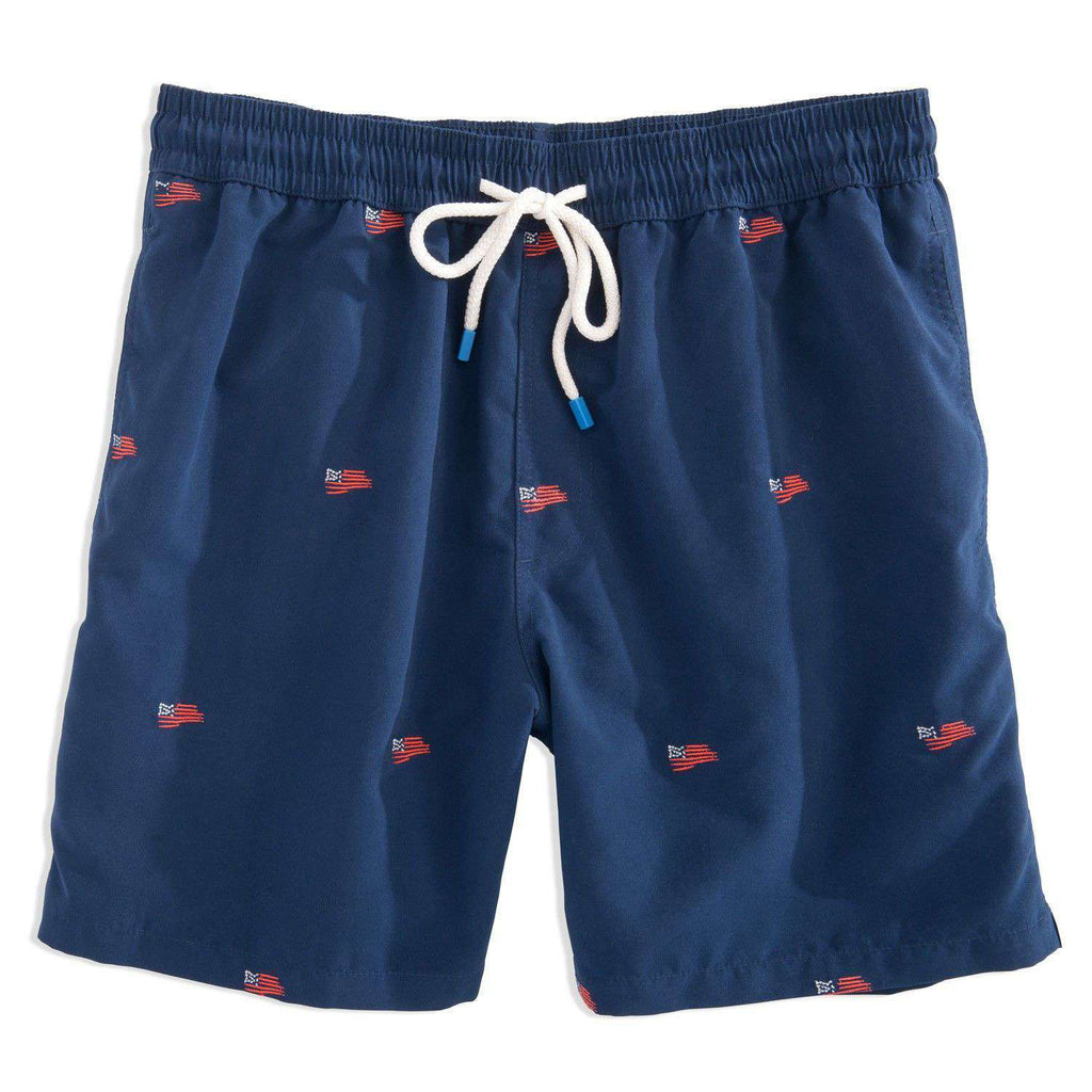 Southern Tide Embroidered Flag Swim Trunk in Navy – Country Club Prep