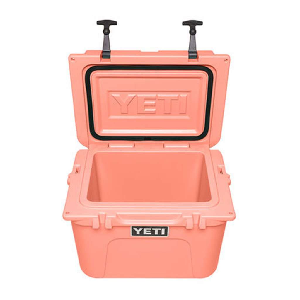 YETI Roadie 20qt in Pink – Country Club Prep